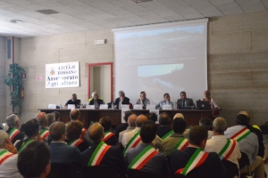 "Materiale litoide nei fiumi. Proposte e soluzioni"