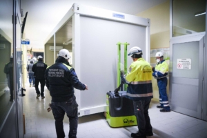 Ospedale Santa Croce di Cuneo - trasporto container