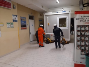 Ospedale Santa Croce di Cuneo - trasporto container